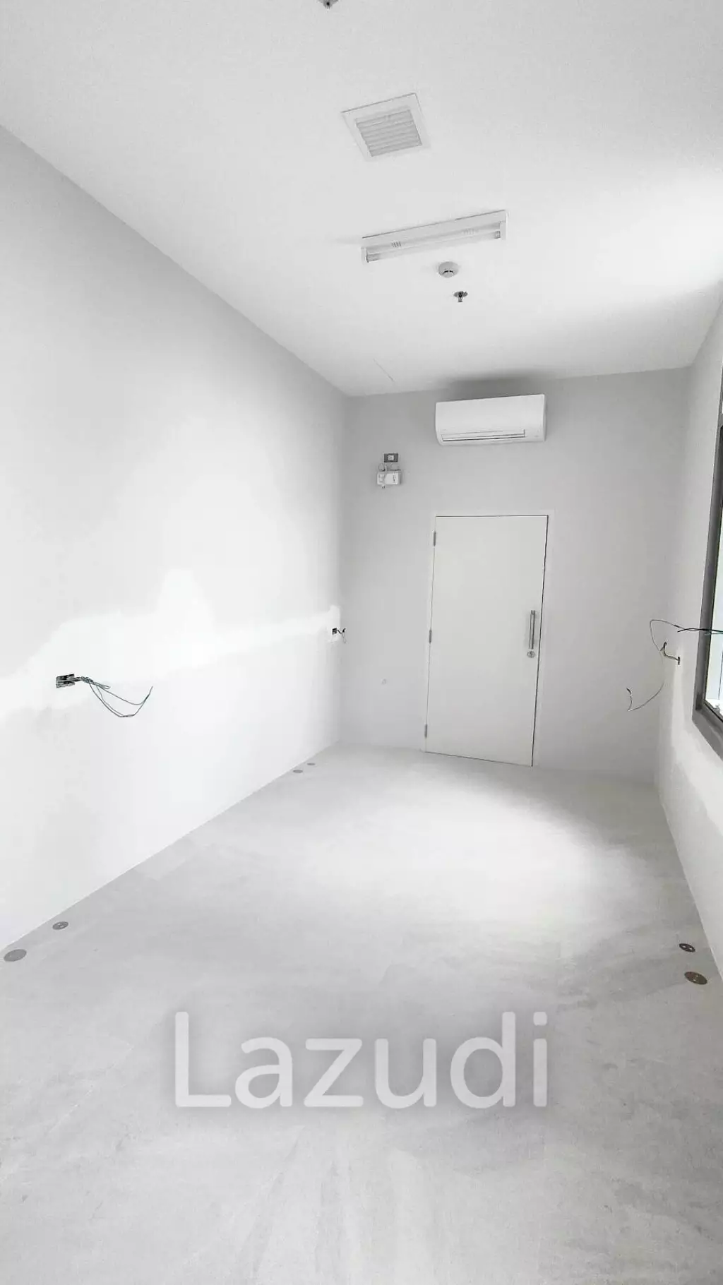 Office space for rent at Asoke
