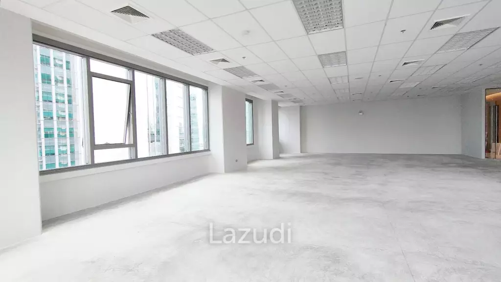 Office space for rent at Asoke
