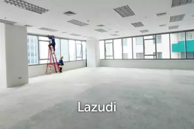 Office for rent at Asoke