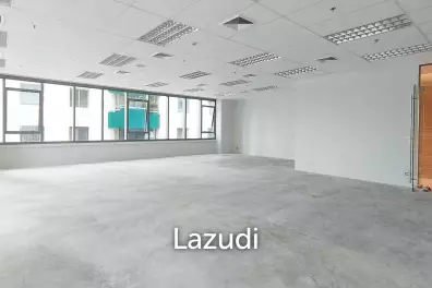 Office for rent at Asoke