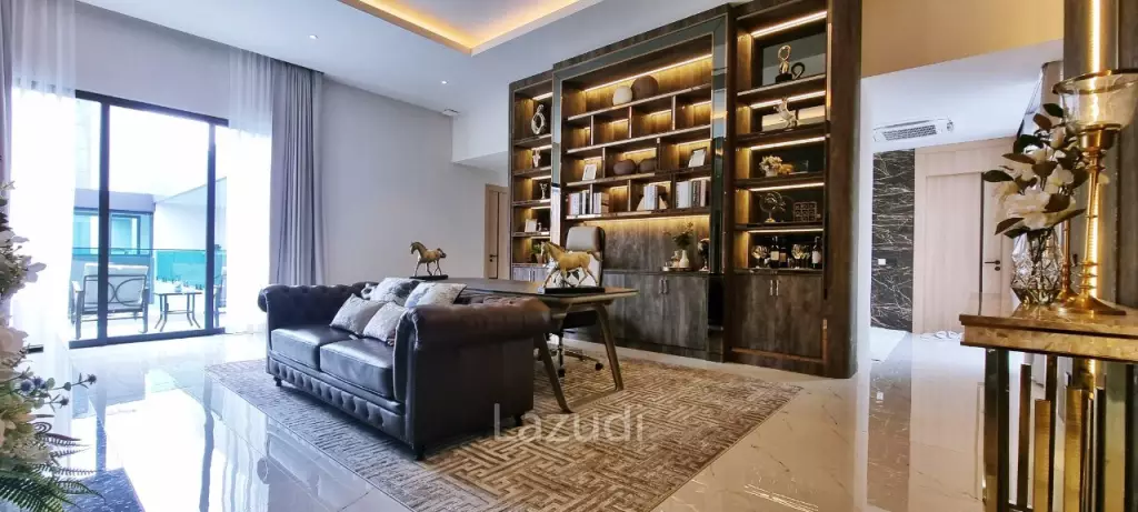 6 Beds 11 Baths  Luxury Pool Villas in Jomtien