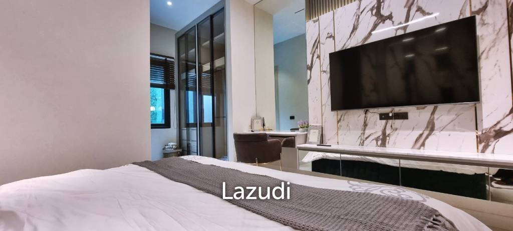6 Beds 11 Baths  Luxury Pool Villas in Jomtien