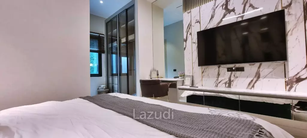 6 Beds 11 Baths  Luxury Pool Villas in Jomtien
