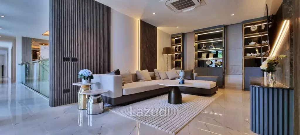 6 Beds 11 Baths  Luxury Pool Villas in Jomtien