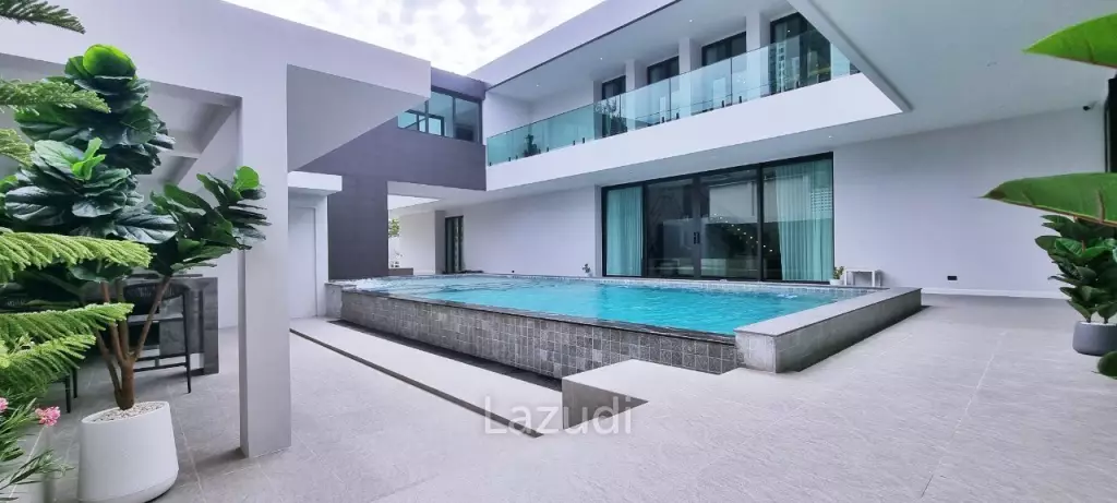 6 Beds 11 Baths  Luxury Pool Villas in Jomtien