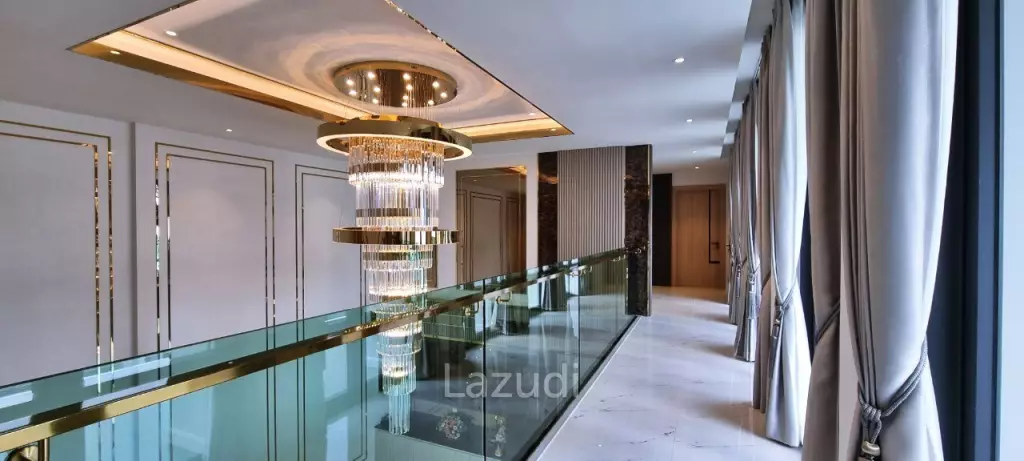 6 Beds 11 Baths  Luxury Pool Villas in Jomtien