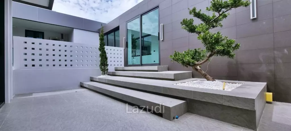 6 Beds 11 Baths  Luxury Pool Villas in Jomtien