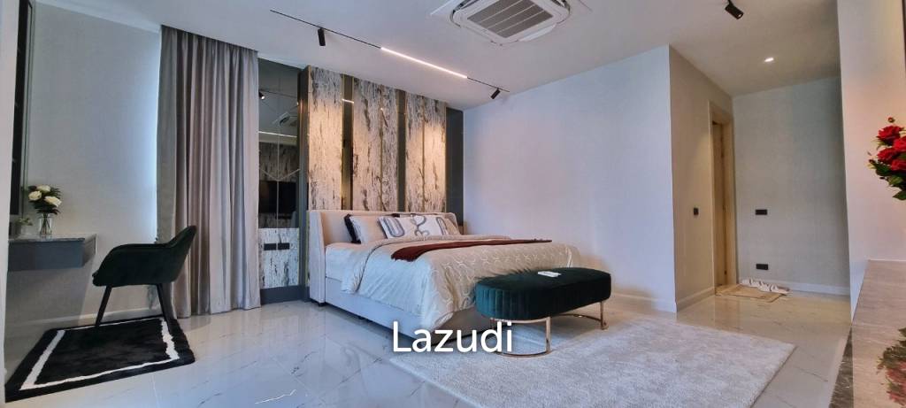 6 Beds 11 Baths  Luxury Pool Villas in Jomtien