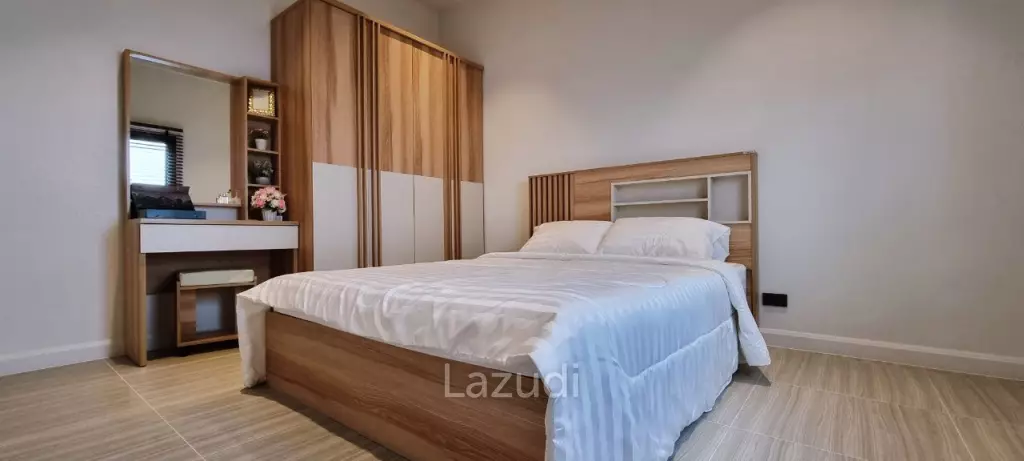 6 Beds 11 Baths  Luxury Pool Villas in Jomtien