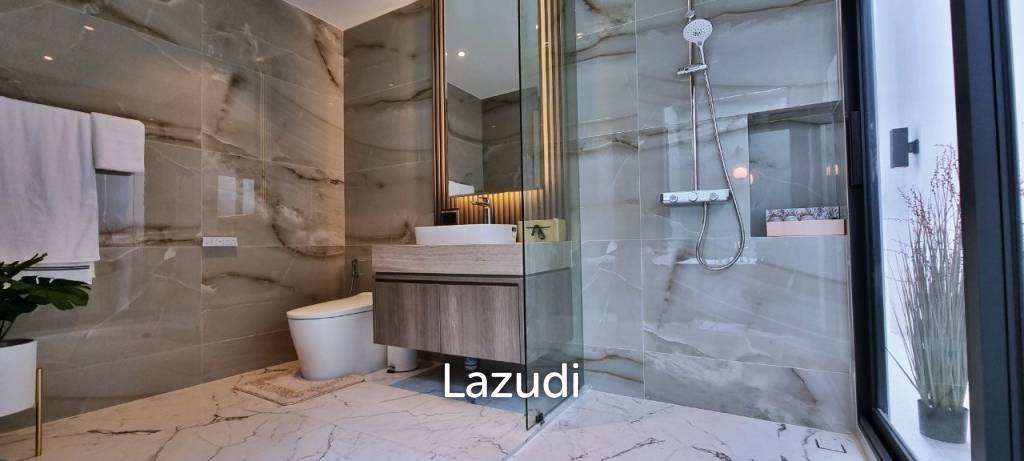 6 Beds 11 Baths  Luxury Pool Villas in Jomtien