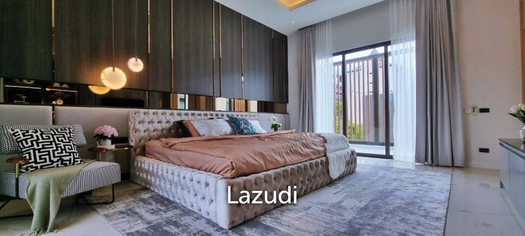 6 Beds 11 Baths  Luxury Pool Villas in Jomtien
