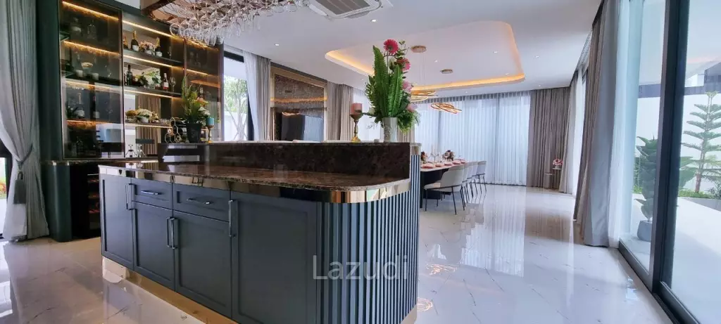 6 Beds 11 Baths  Luxury Pool Villas in Jomtien
