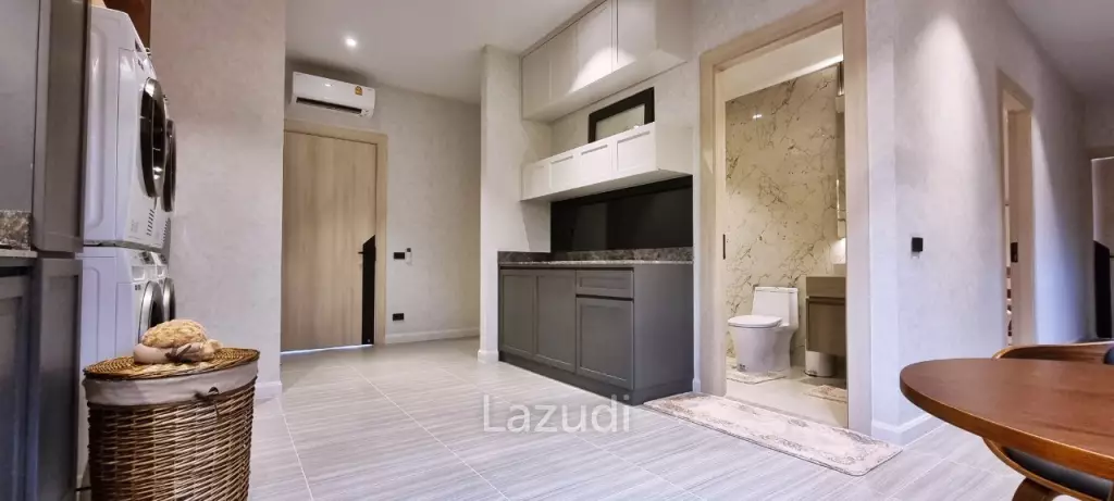 6 Beds 11 Baths  Luxury Pool Villas in Jomtien