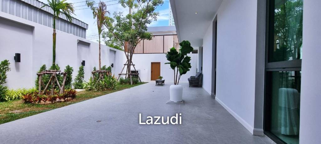 6 Beds 11 Baths  Luxury Pool Villas in Jomtien