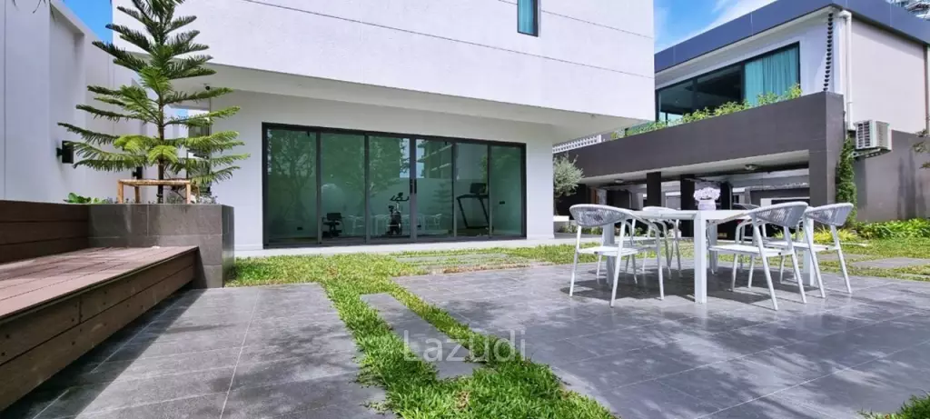 6 Beds 11 Baths  Luxury Pool Villas in Jomtien