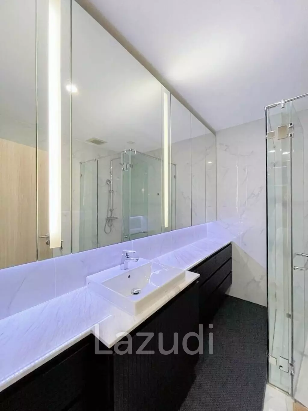 2 Bed 2 Bath 117 SQ.M Noble Ploenchit