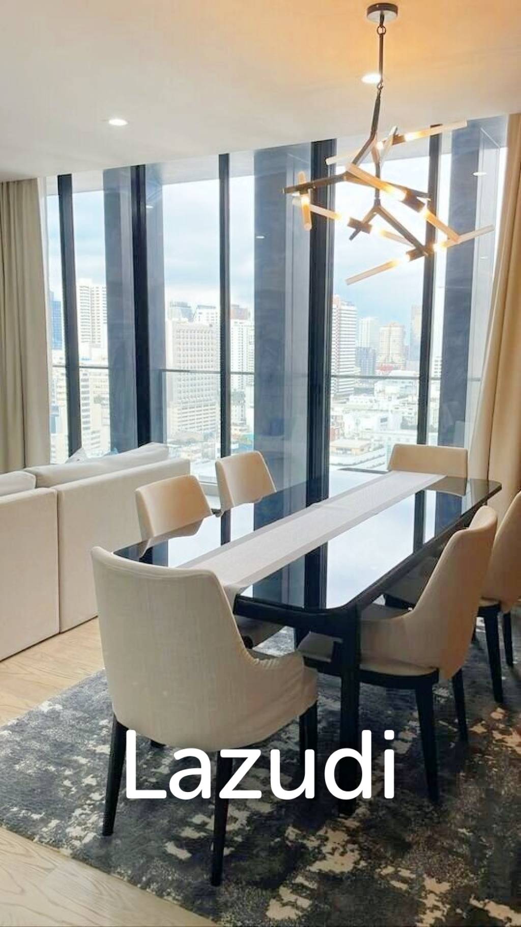 2 Bed 2 Bath 117 SQ.M Noble Ploenchit