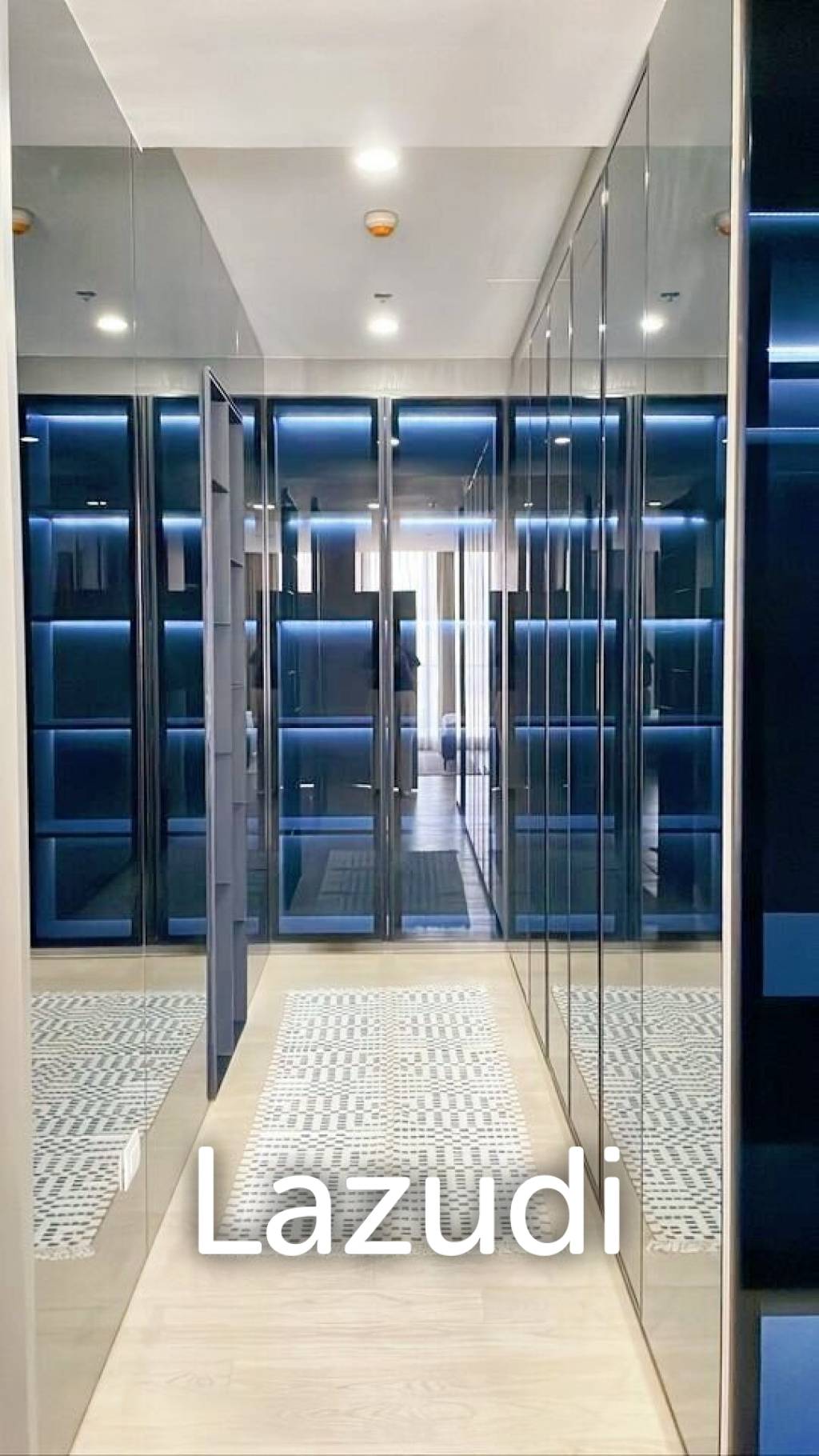 2 Bed 2 Bath 117 SQ.M Noble Ploenchit