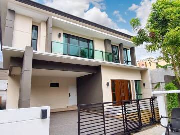 4 Bed 4 Bath 300 SQ.M The City Ekkamai-Ladprao