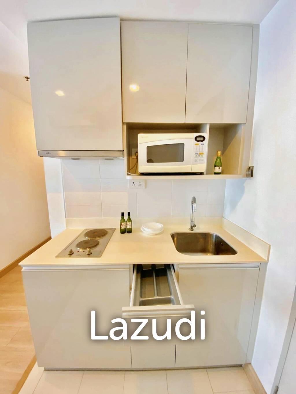 2 Bed 2 Bath 52 SQ.M Ideo Mobi Phayathai
