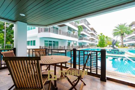 THE BEACH PALACE :  3 Bed Beachfront condo