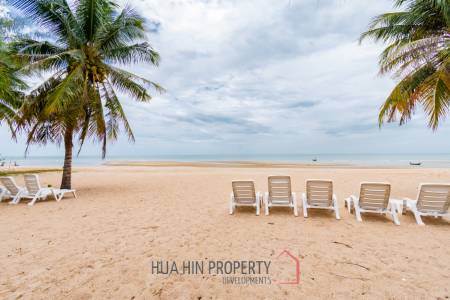 THE BEACH PALACE :  3 Bed Beachfront condo