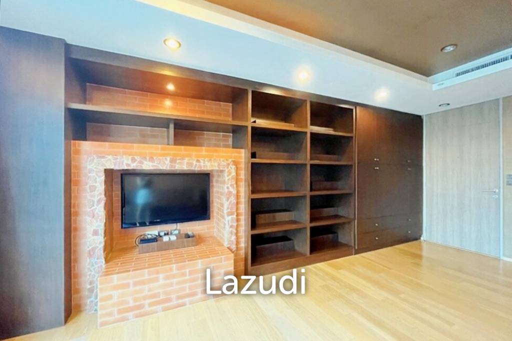 1 Bed 1 Bath 57 SQ.M at Noble Reflex