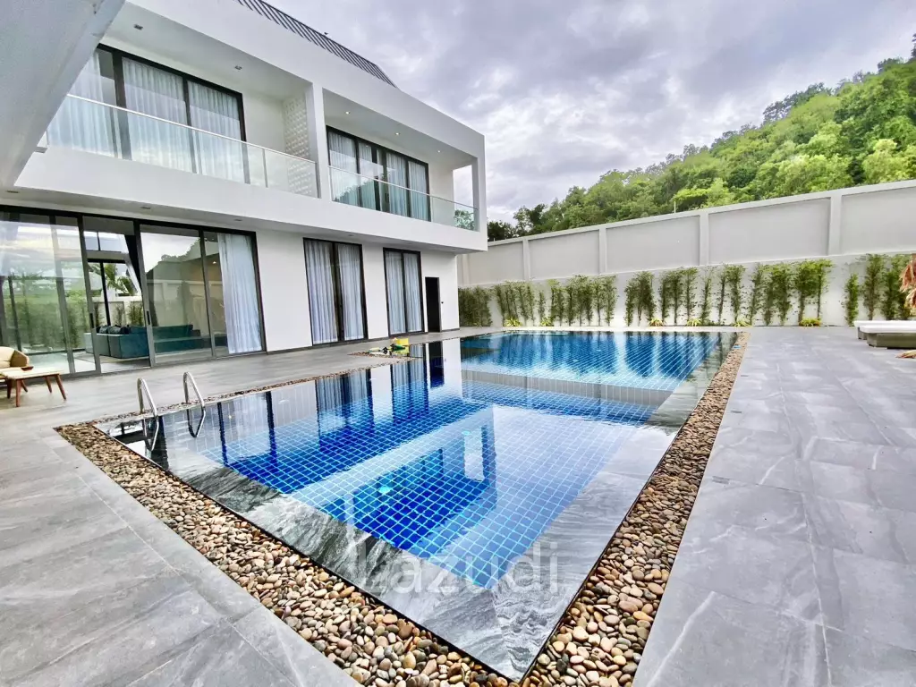 5 Bedrooms 6 Bathrooms 650 SQ.M Baan Mea 2