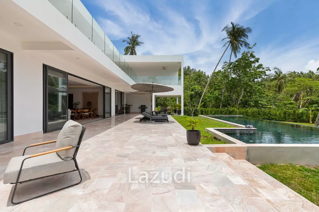 Luxury 5-Bedroom Sea View Villa in Prime Lamai