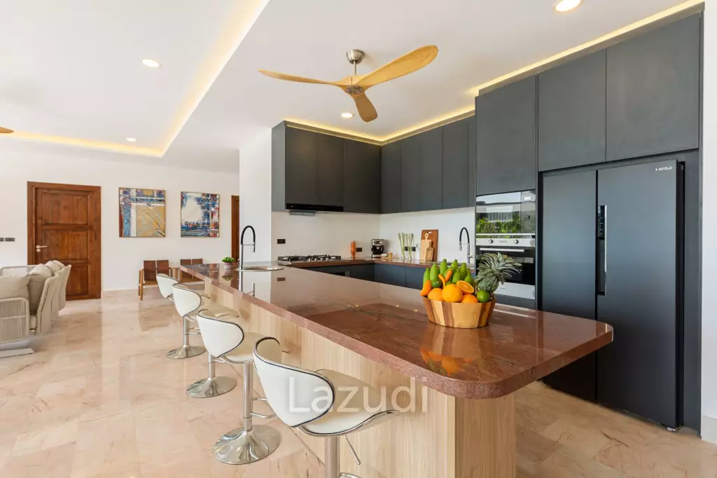 Luxury 5-Bedroom Sea View Villa in Prime Lamai
