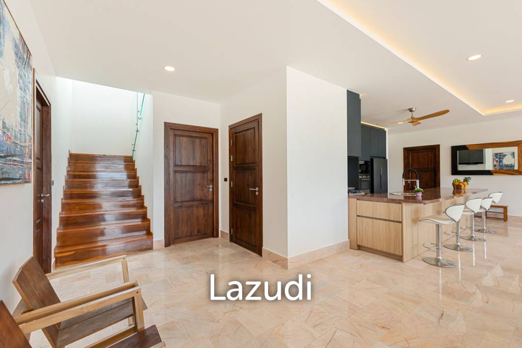 Luxury 5-Bedroom Sea View Villa in Prime Lamai