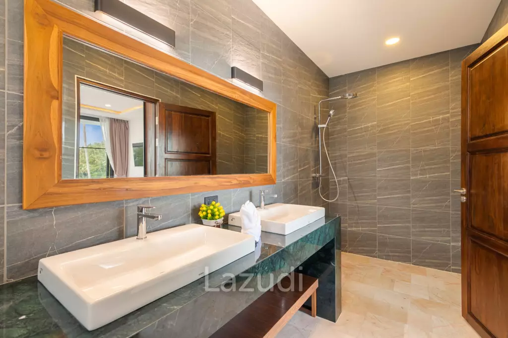 Luxury 5-Bedroom Sea View Villa in Prime Lamai