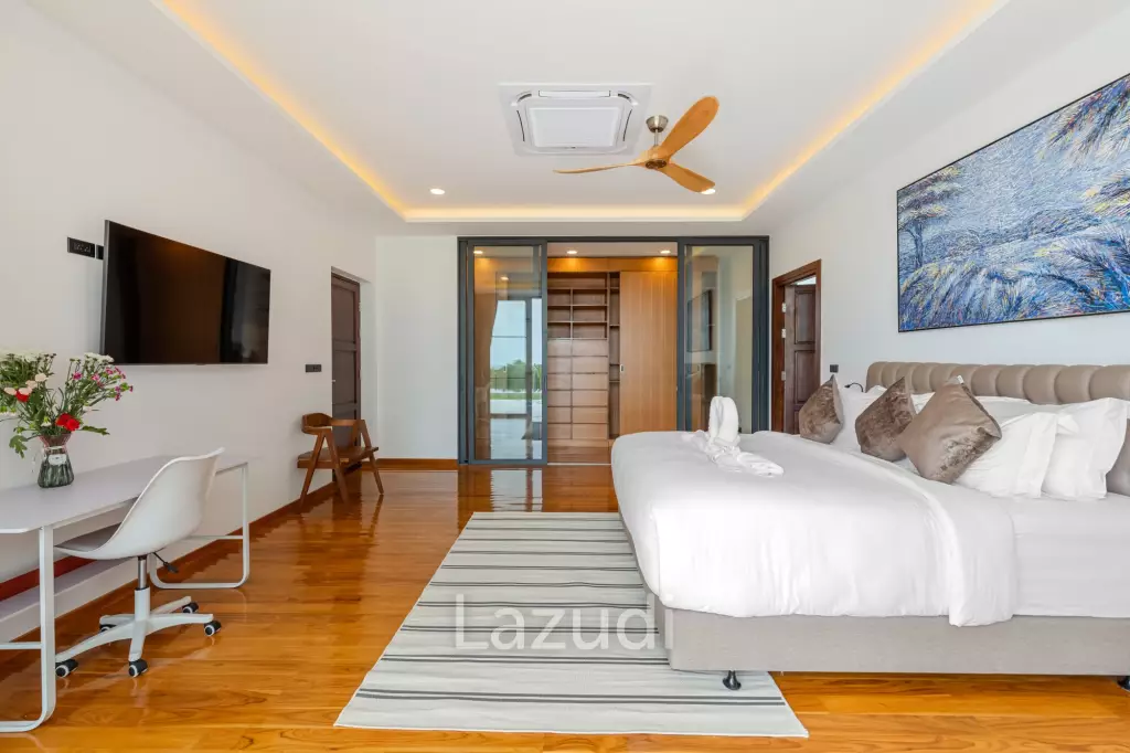 Luxury 5-Bedroom Sea View Villa in Prime Lamai