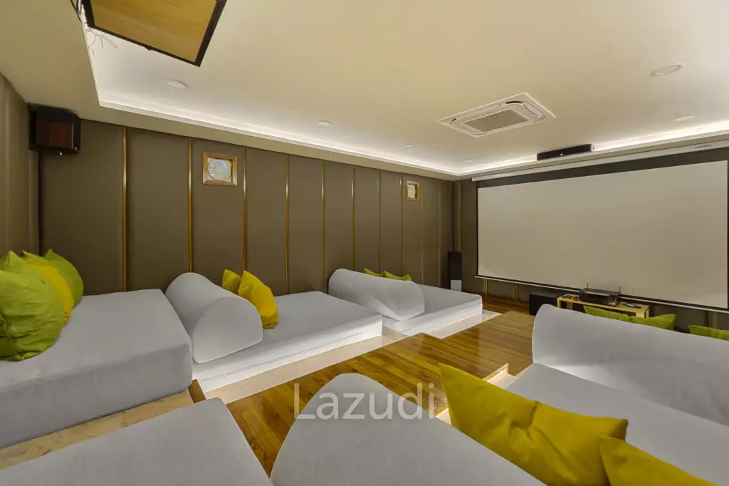 Luxury 5-Bedroom Sea View Villa in Prime Lamai