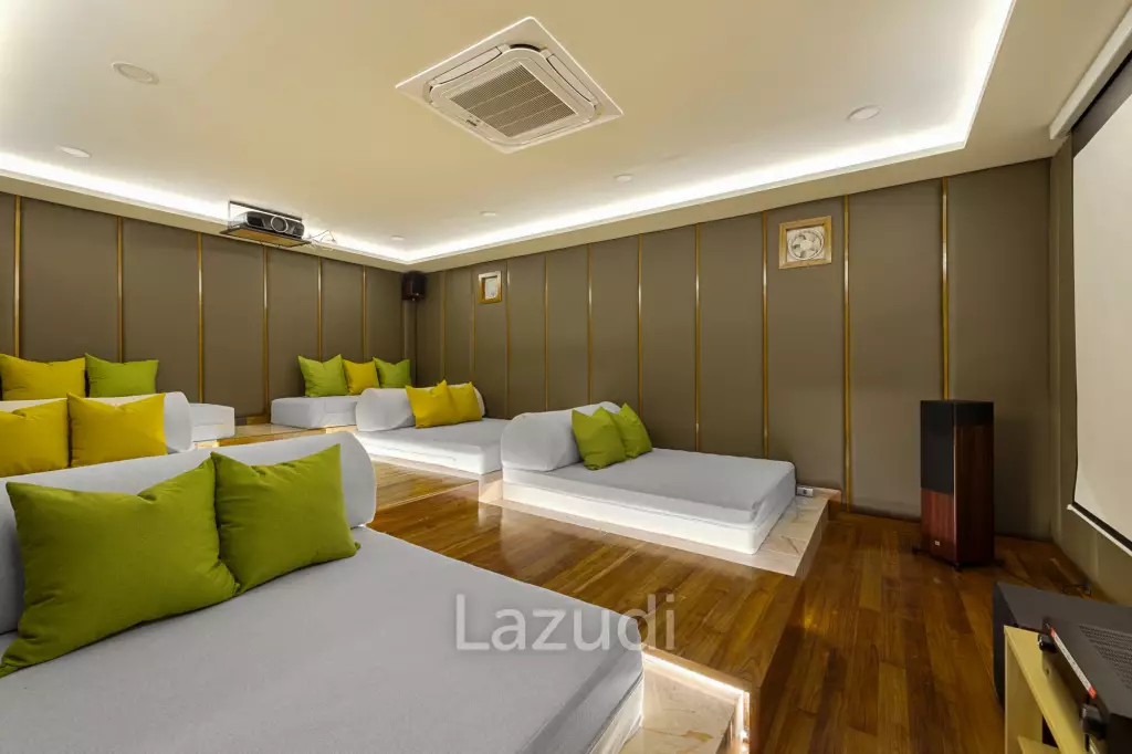 Luxury 5-Bedroom Sea View Villa in Prime Lamai