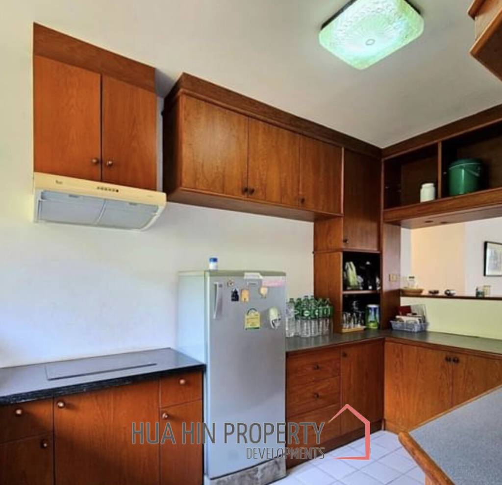 PALM HILLS CONDO  : 3 bed condo with Golf  membership