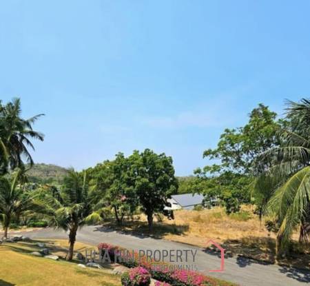 PALM HILLS CONDO  : 3 bed condo with Golf  membership