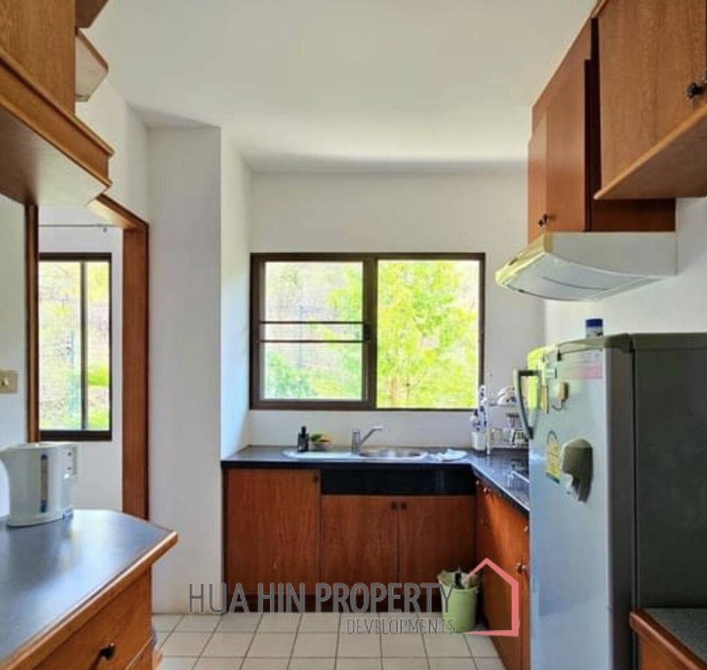 PALM HILLS CONDO  : 3 bed condo with Golf  membership