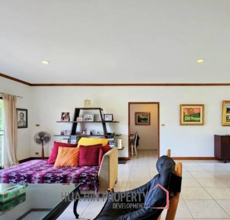 PALM HILLS CONDO  : 3 bed condo with Golf  membership