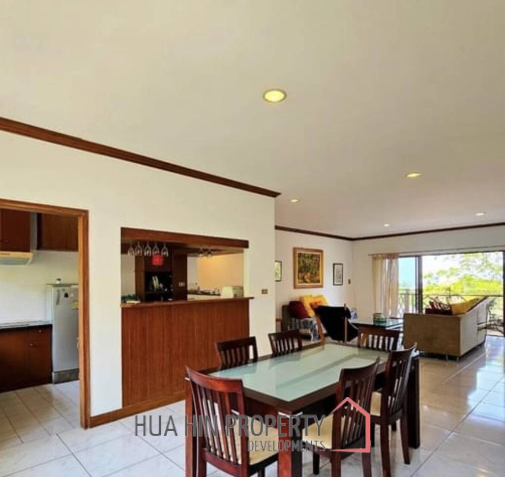 PALM HILLS CONDO  : 3 bed condo with Golf  membership