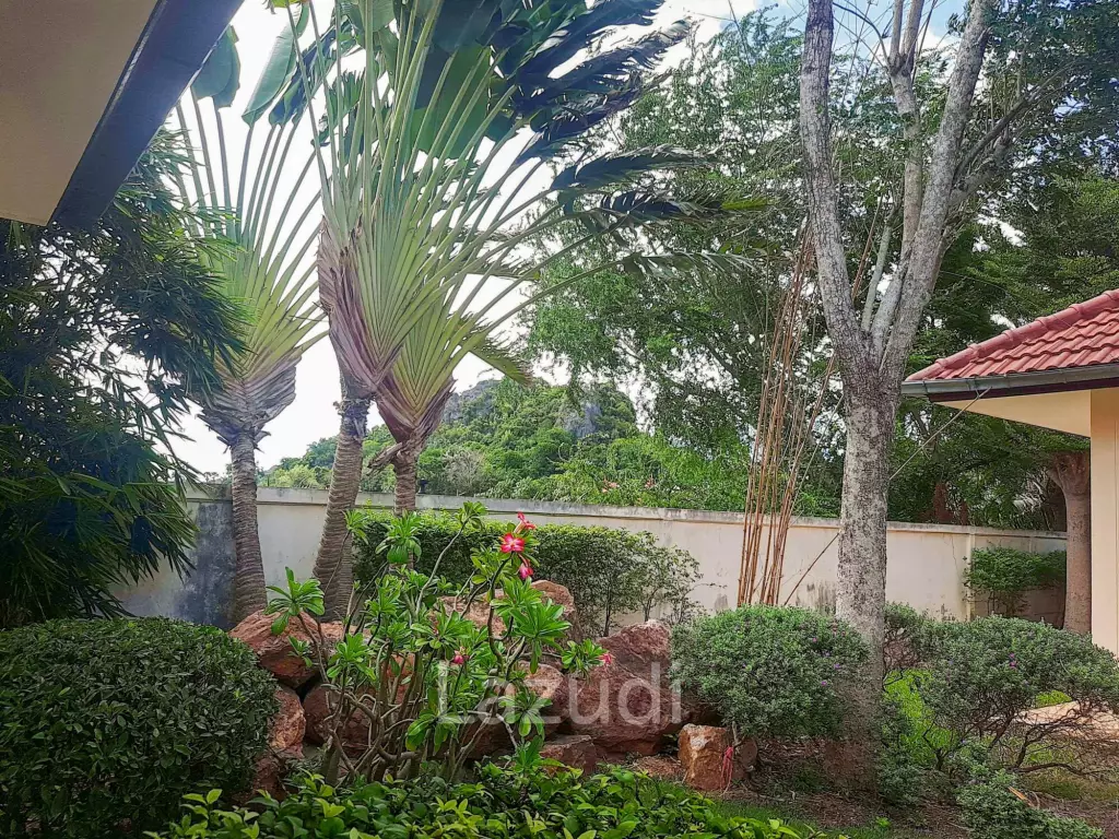 Swiss Orchid Cha-am 1 Bed 1 Bath Mountain View