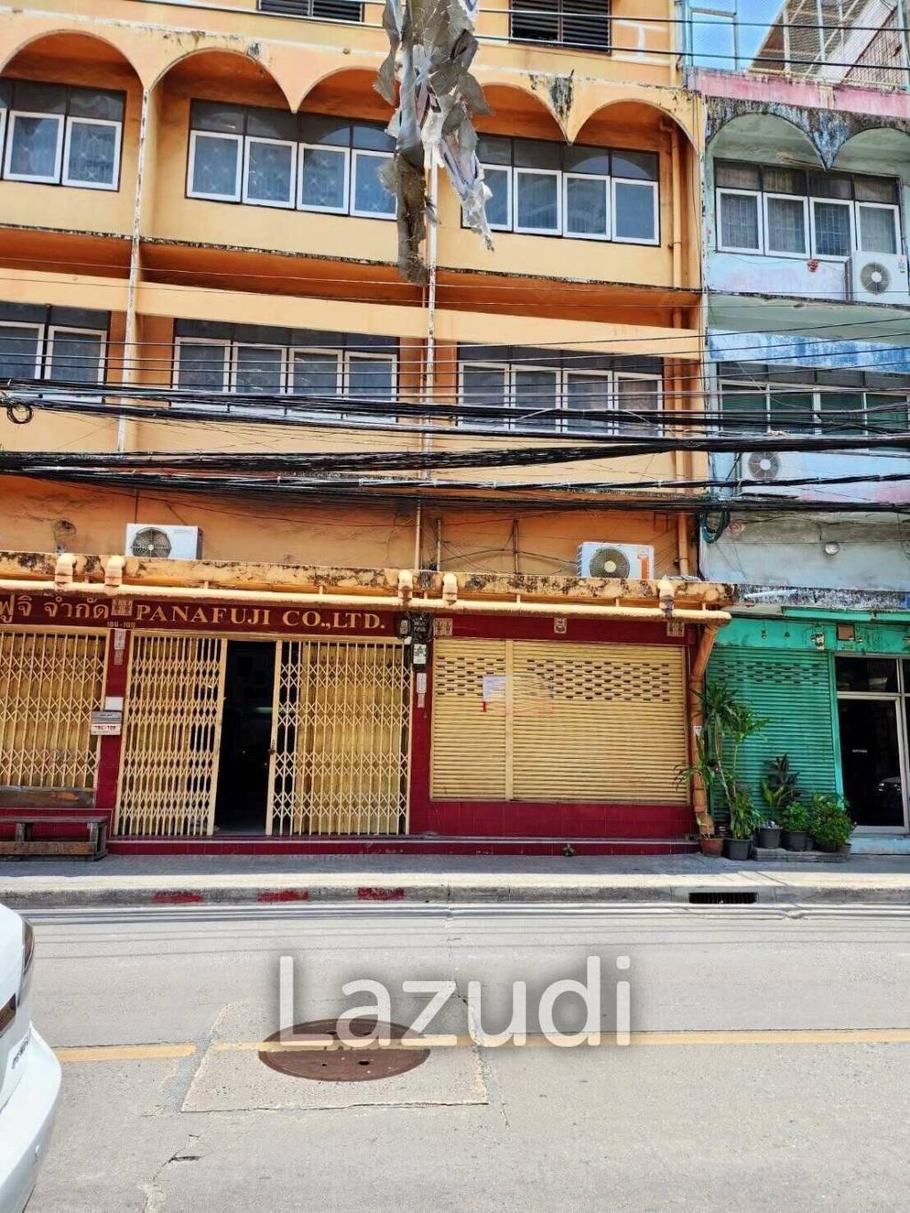 Prime Mixed-Use Townhouse for Sale/Rent in Sukhumvit Soi 22, Bangkok