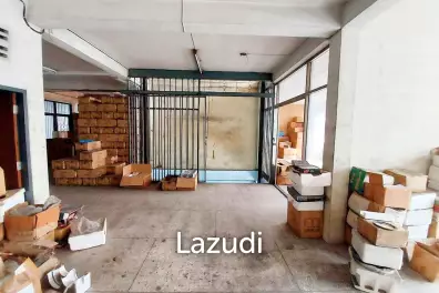 Prime Mixed-Use Townhouse for Sale/Rent in Sukhumvit Soi 22, Bangkok