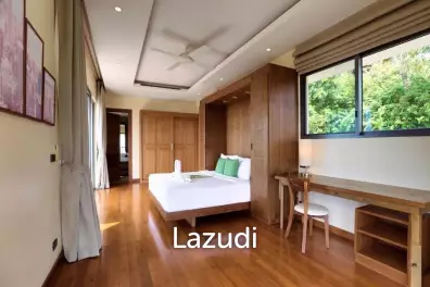 Seaside Elegance: Luxurious 5-Bedroom Villa