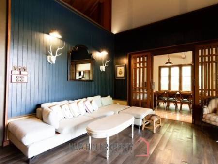 WHITE LOTUS 2 : Luxury Balinese Style Pool Villa