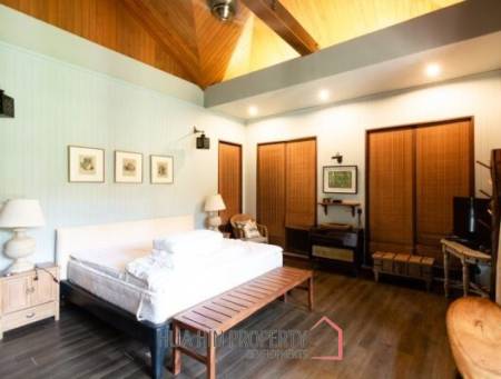 WHITE LOTUS 2 : Luxury Balinese Style Pool Villa
