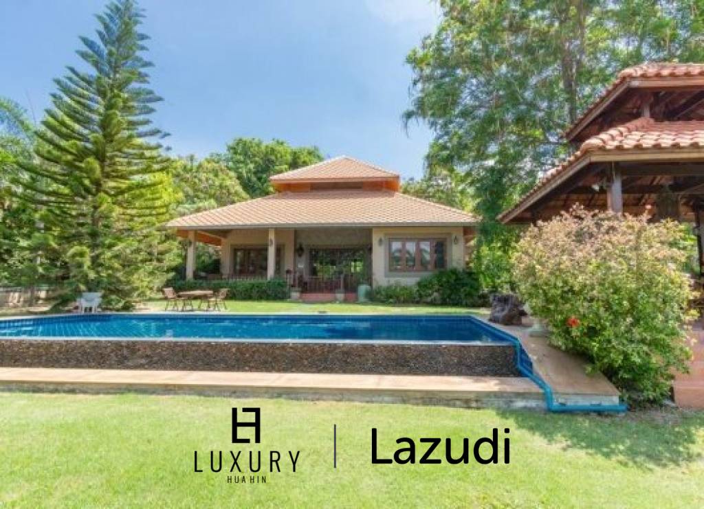 WHITE LOTUS 2 : Luxury Balinese Style Pool Villa