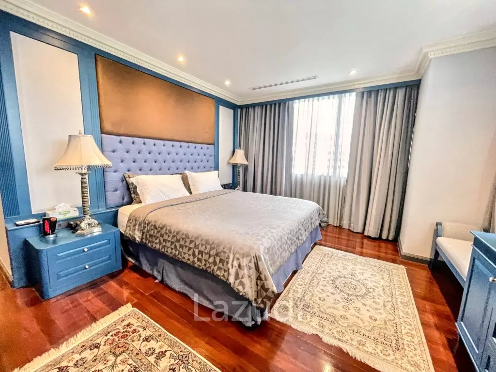 3 Bed 3 Bath 326 SQ.M Royal River Place