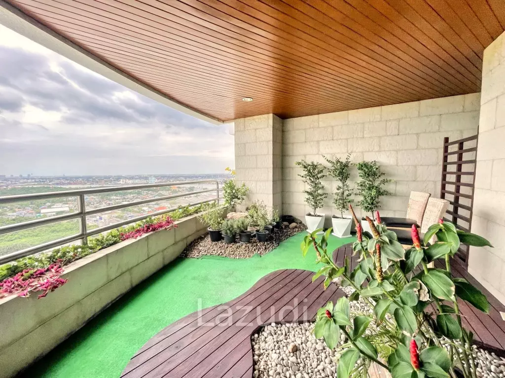 3 Bed 3 Bath 326 SQ.M Royal River Place