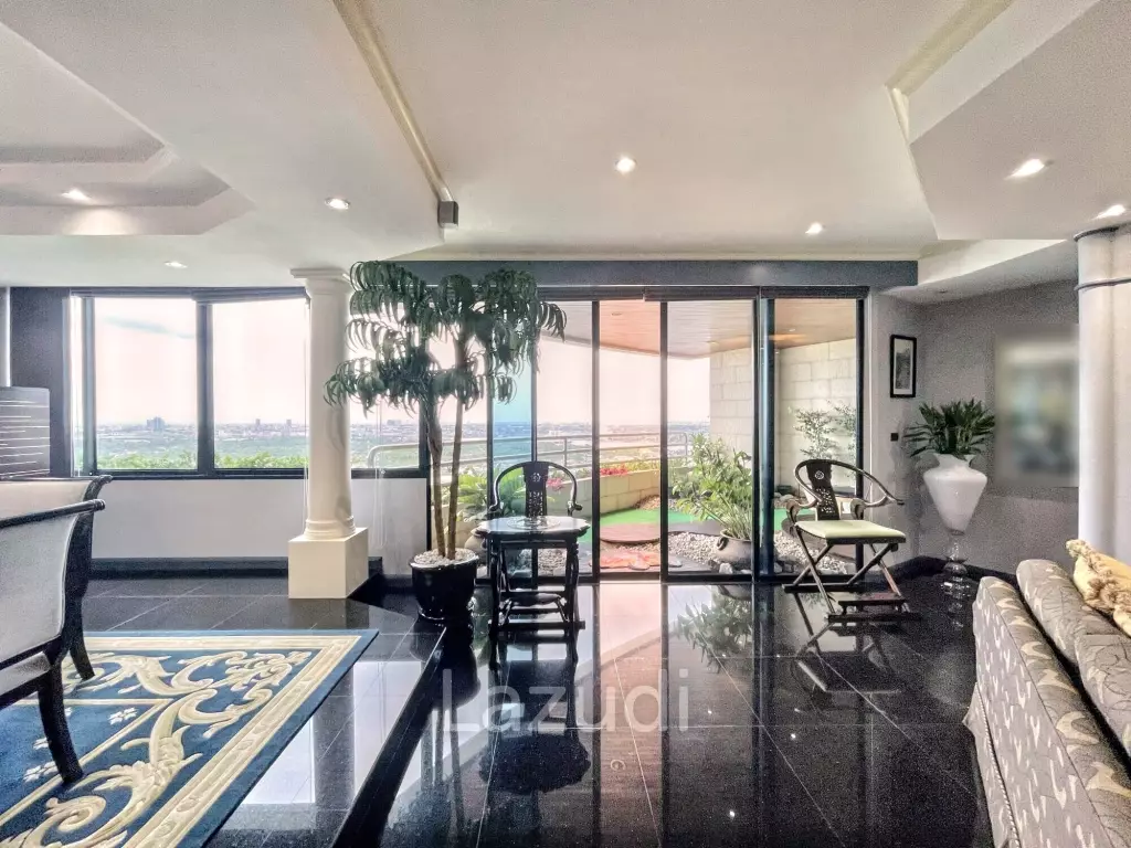 3 Bed 3 Bath 326 SQ.M Royal River Place